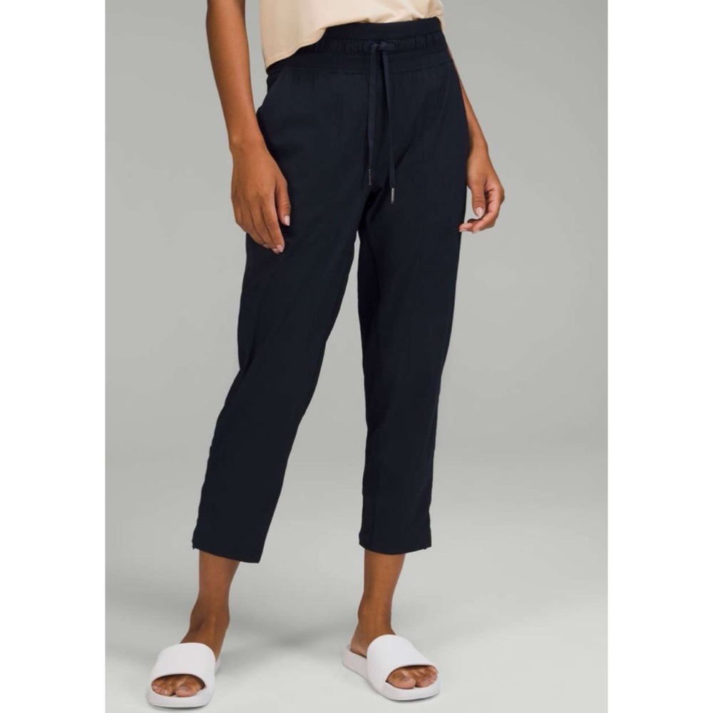Lululemon Dance Studio Mid-Rise Crop 25"
True Navy
